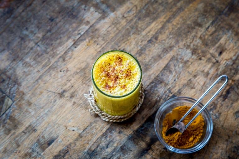 Tasty and Healthy Turmeric Smoothie