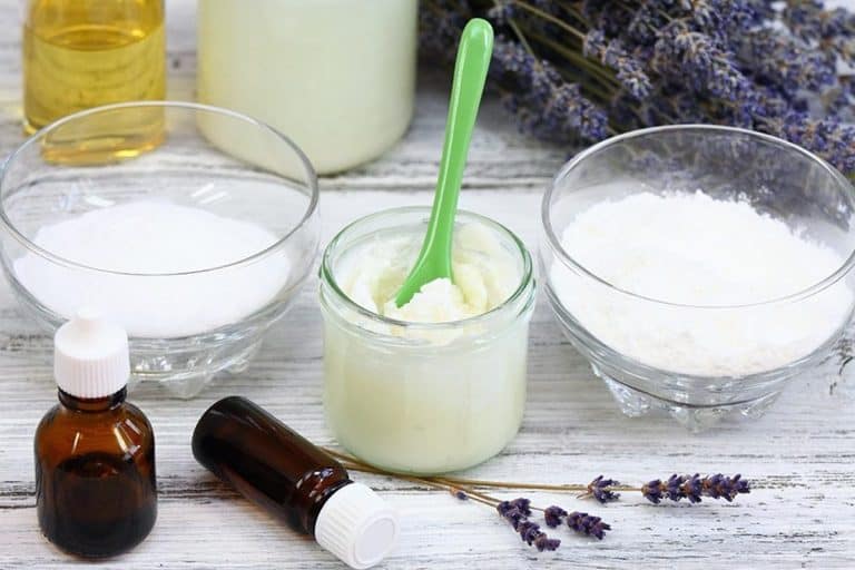 DIY Healthy and Natural Coconut Oil Deodorant Recipe