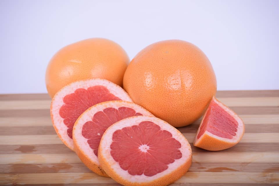 slices of grapefruit