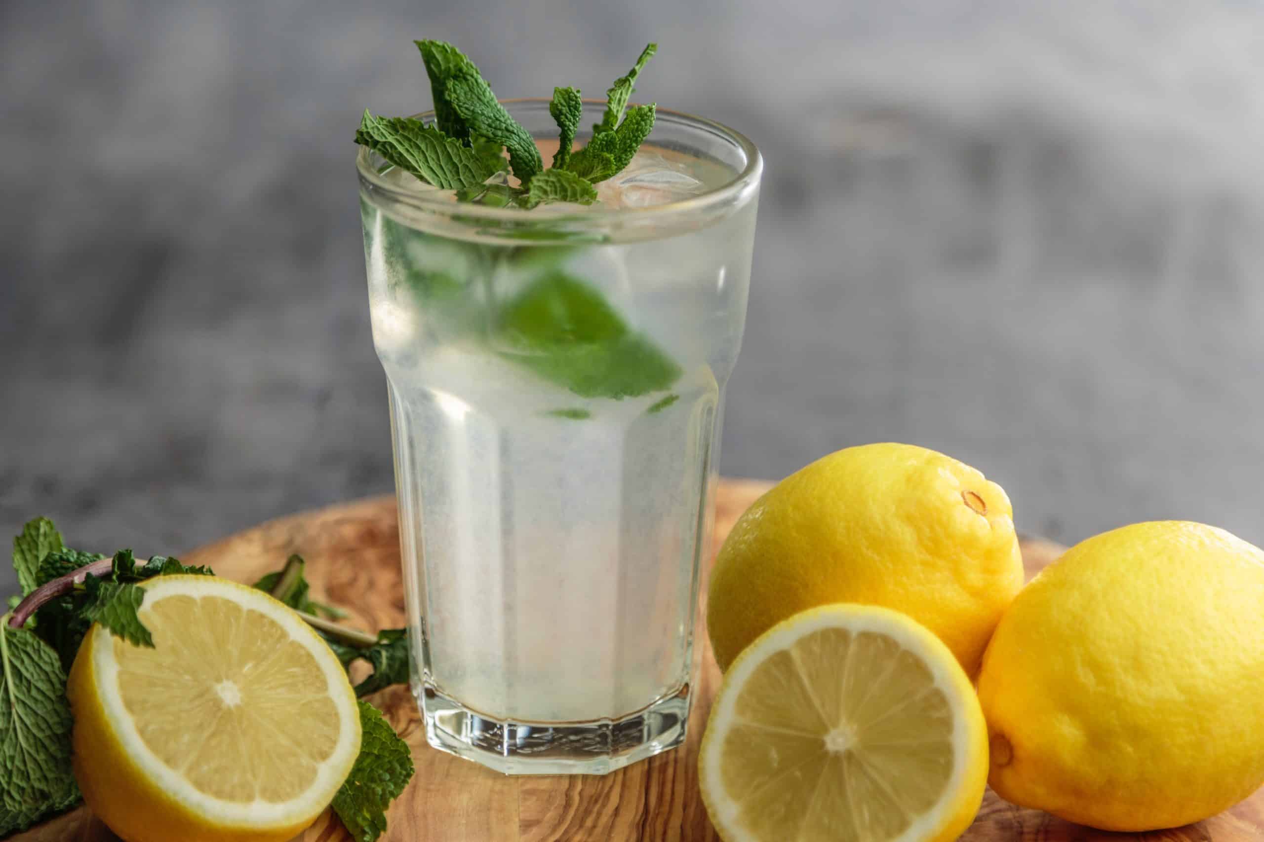 Here’s Why Drinking Lemon Water First Thing In The Morning Is Good For